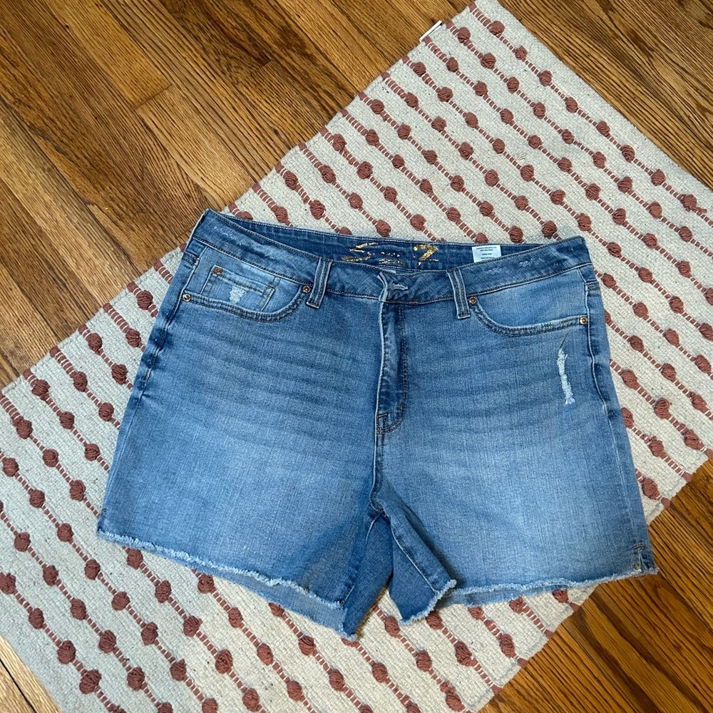 Seven shorts